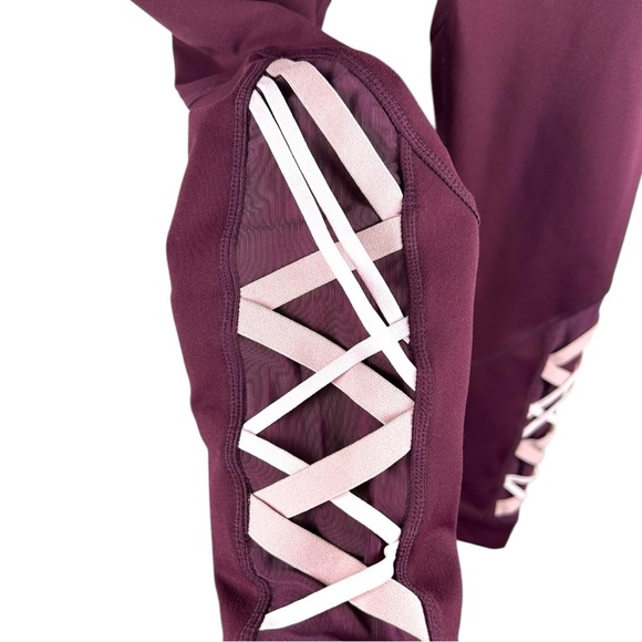 FABLETICS Dynamic High-Waisted Lattice 7/8 Leggings Burgundy Mauve Size Small - Picture 4 of 7
